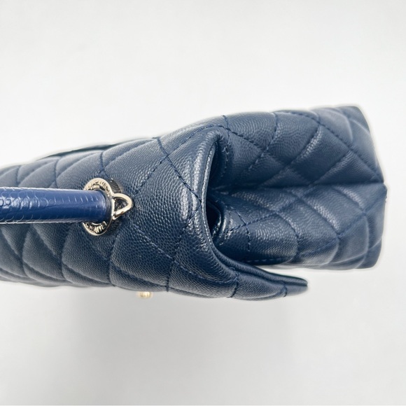 CHANEL Coco Handle Medium Flap Bag Black Caviar Leather - Picture 15 of 15